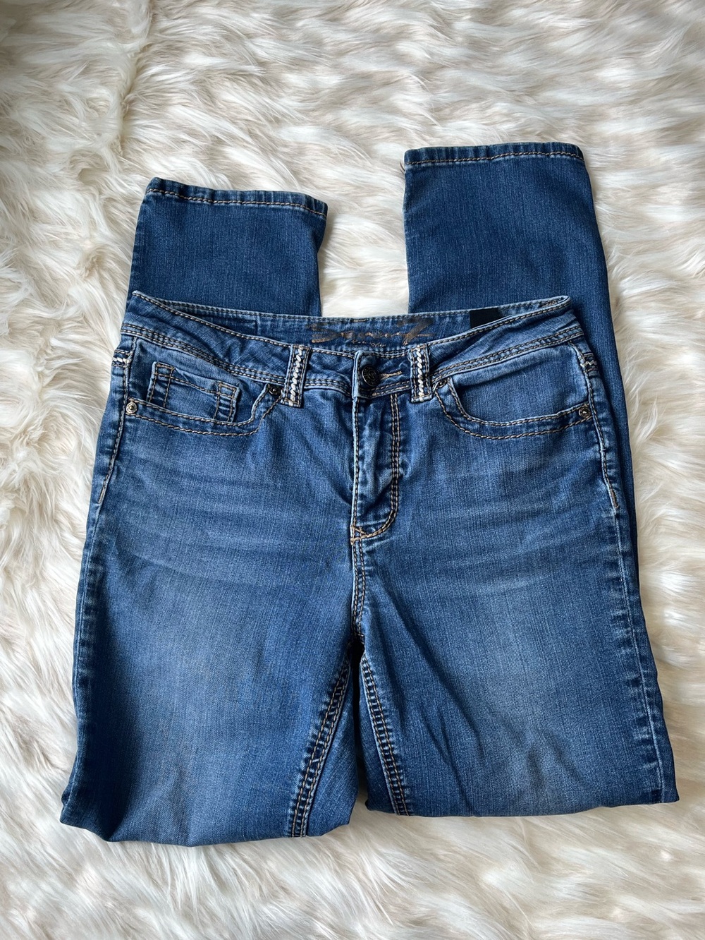 Seven7 Jeans Women's 10 Mid Rise Slim Fit Medium Wash - Picture 3 of 5